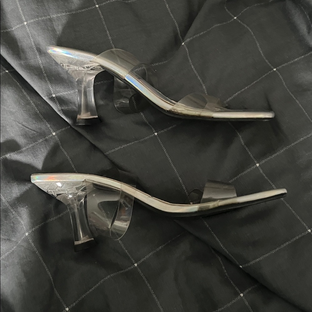 Delicious Jammy2 Clear Strap Holographic Mule Heels Size 6.5 - Picture 4 of 4